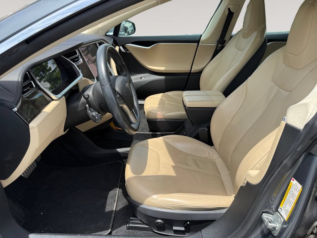 Used 2013 Tesla Model S Performance RWD image 2