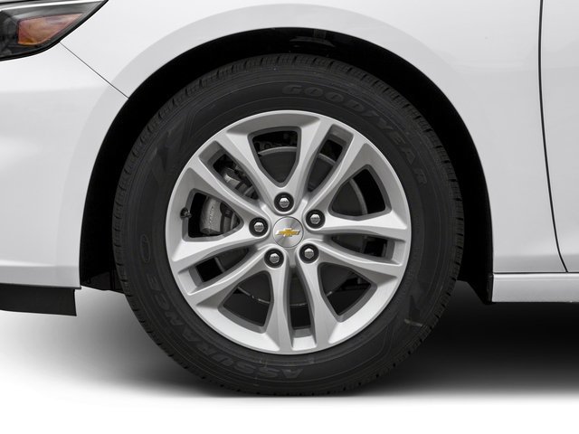Used 2017 Chevrolet Malibu LT FWD image 14