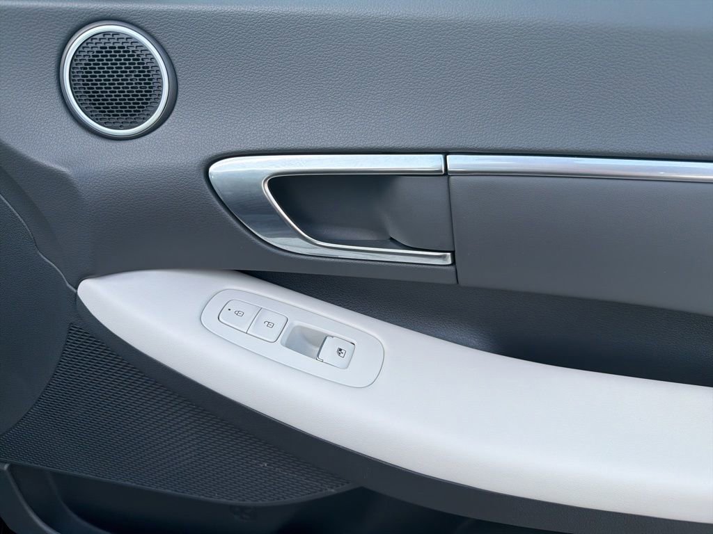 Used 2023 Hyundai Sonata SEL image 26