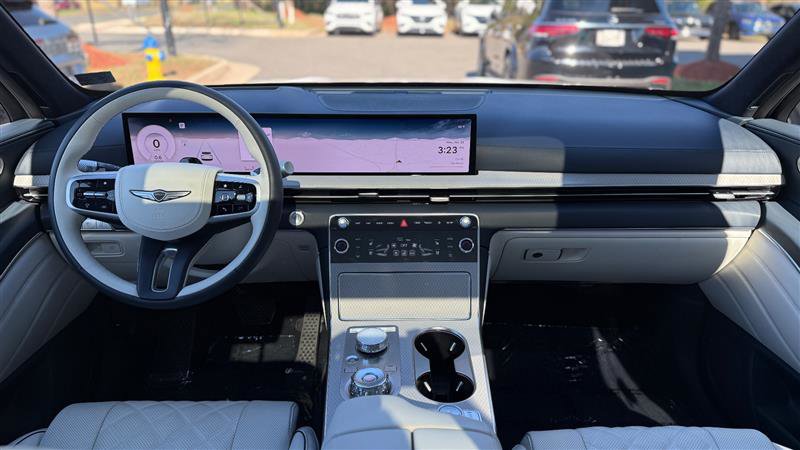 Used 2025 Genesis GV80 3.5T Prestige image 24