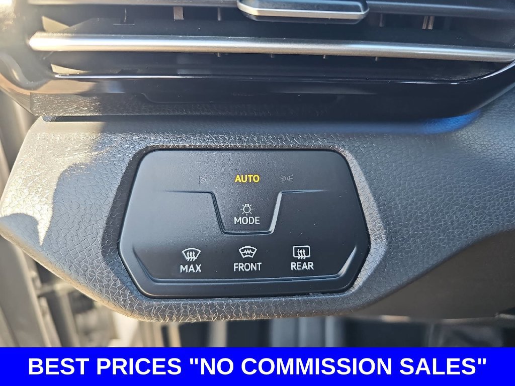 Used 2023 Volkswagen ID.4 Pro AWD/4WD image 25