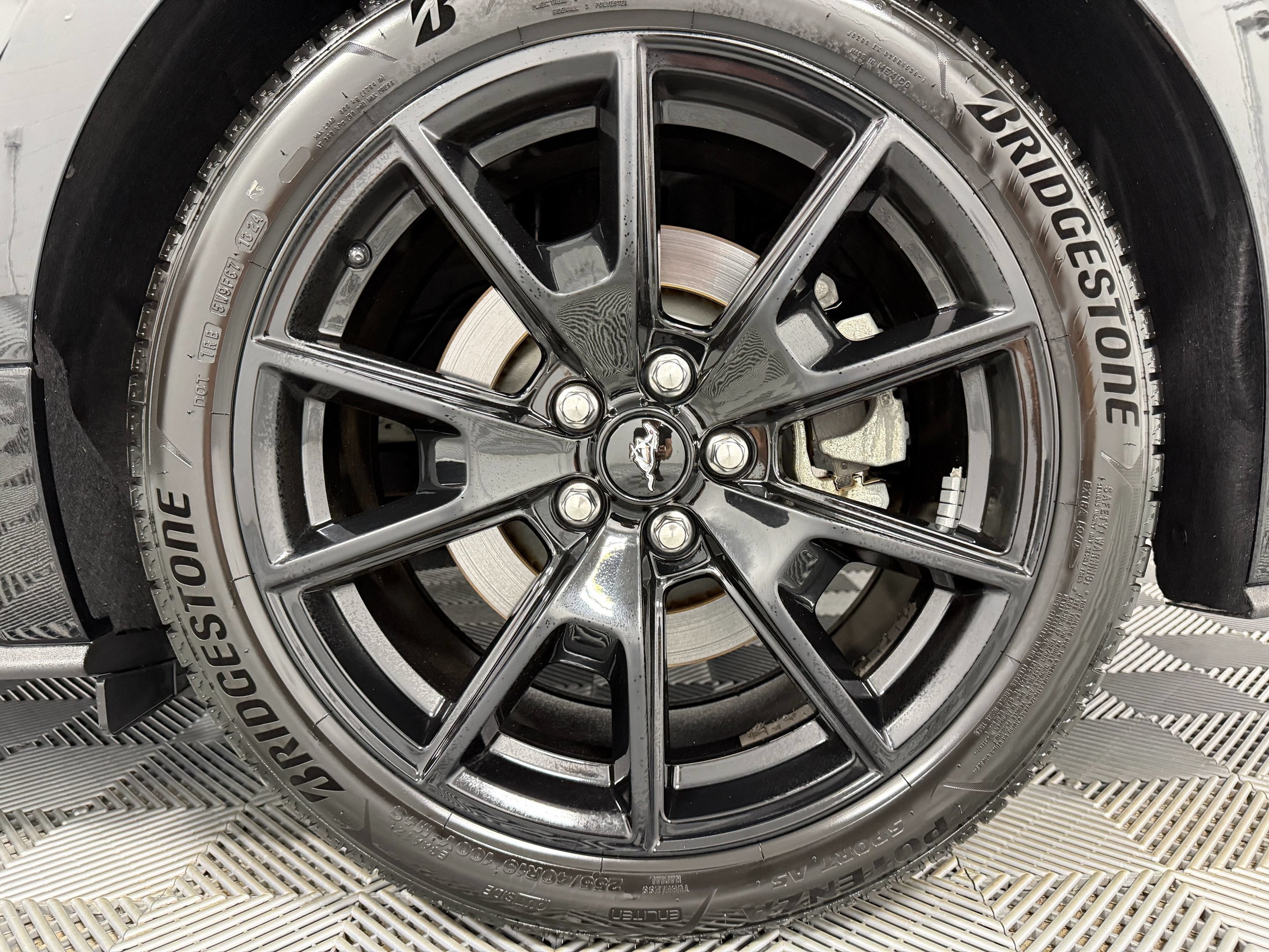 Used 2017 Ford Mustang GT Premium w/ Equipment Group 401A RWD image 39