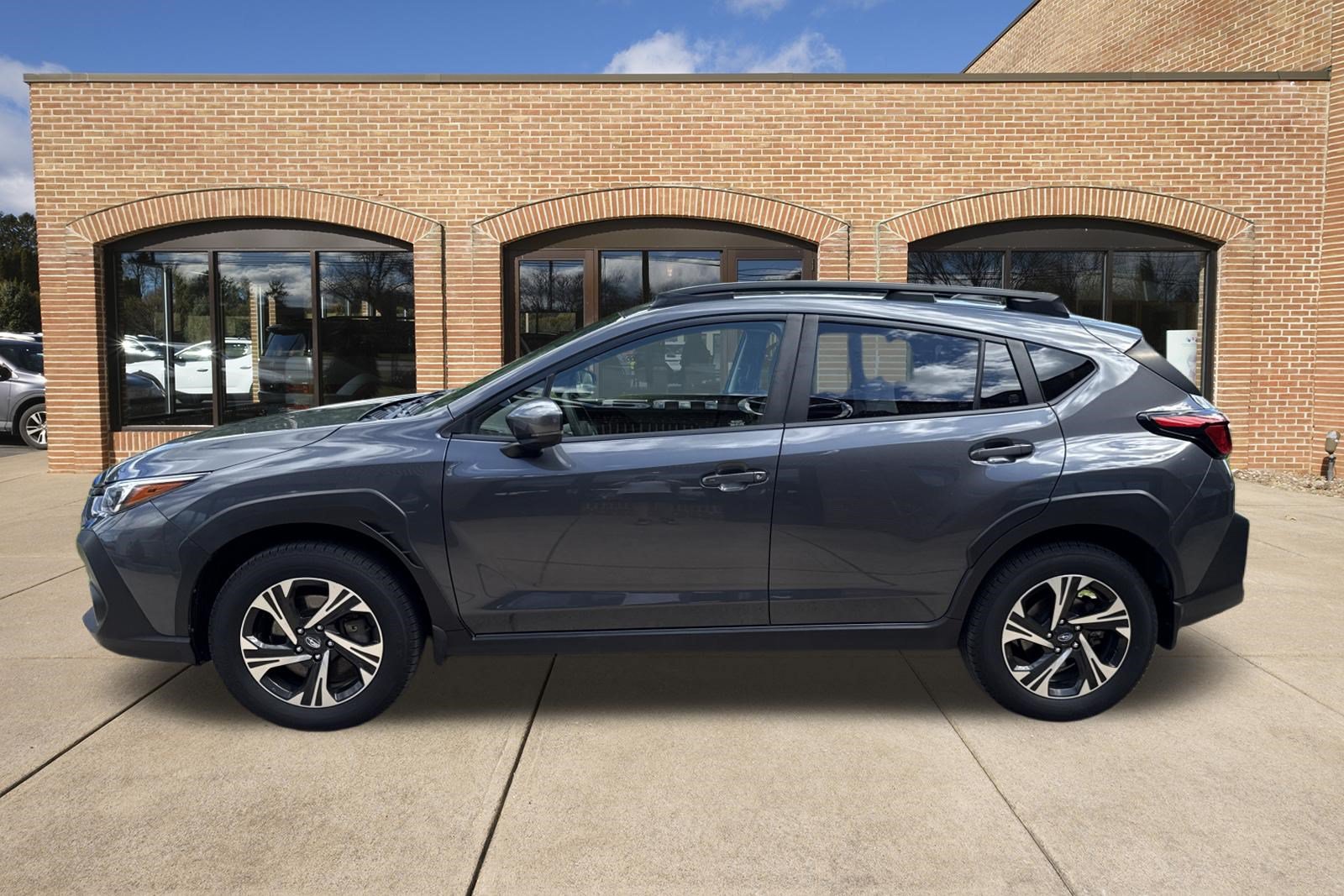Used 2024 Subaru Crosstrek 2.0i Premium AWD/4WD image 7