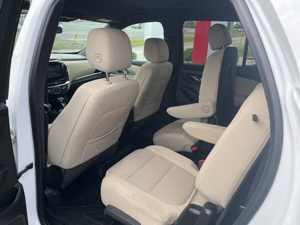 Used 2022 Chevrolet Traverse LT w/ LPO, Floor Liner Package AWD/4WD image 24