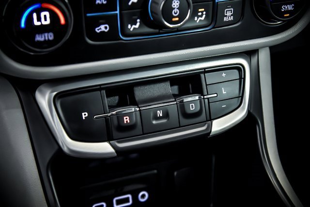 Used 2022 GMC Terrain SLT image 23