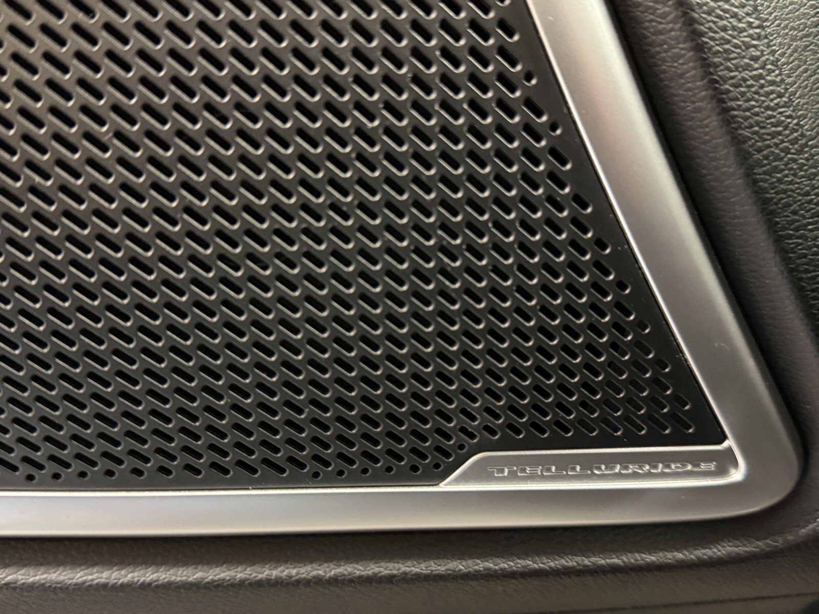 Used 2023 Kia Telluride EX AWD/4WD image 27