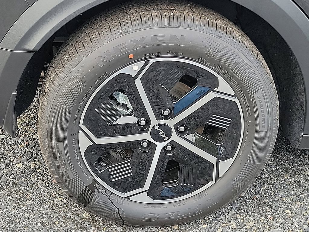 New 2025 Kia Niro EX image 5