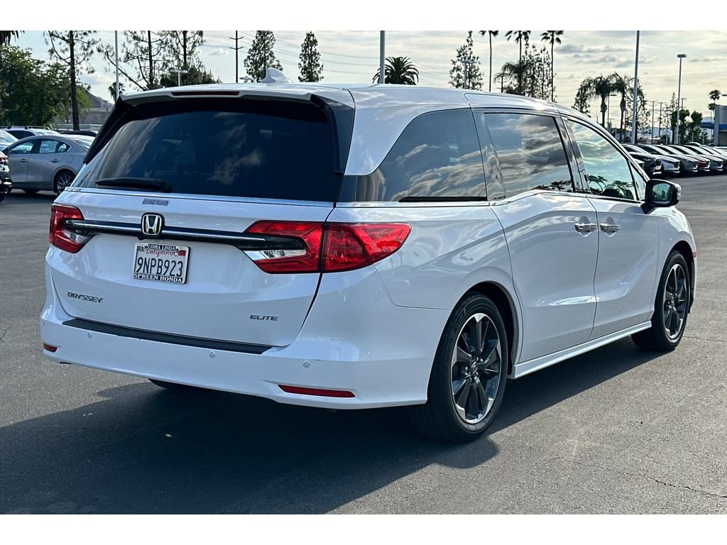 Used 2024 Honda Odyssey Elite image 6