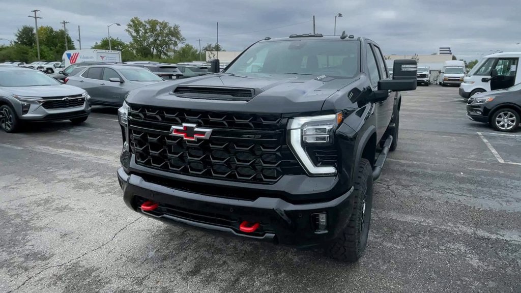 New 2026 Chevrolet Silverado 2500 ZR2 w/ LPO, Dark Essentials Package AWD/4WD image 5