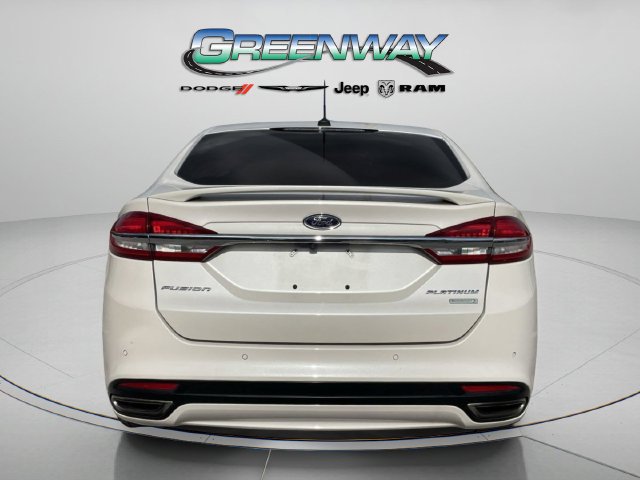 Used 2017 Ford Fusion Platinum FWD image 3