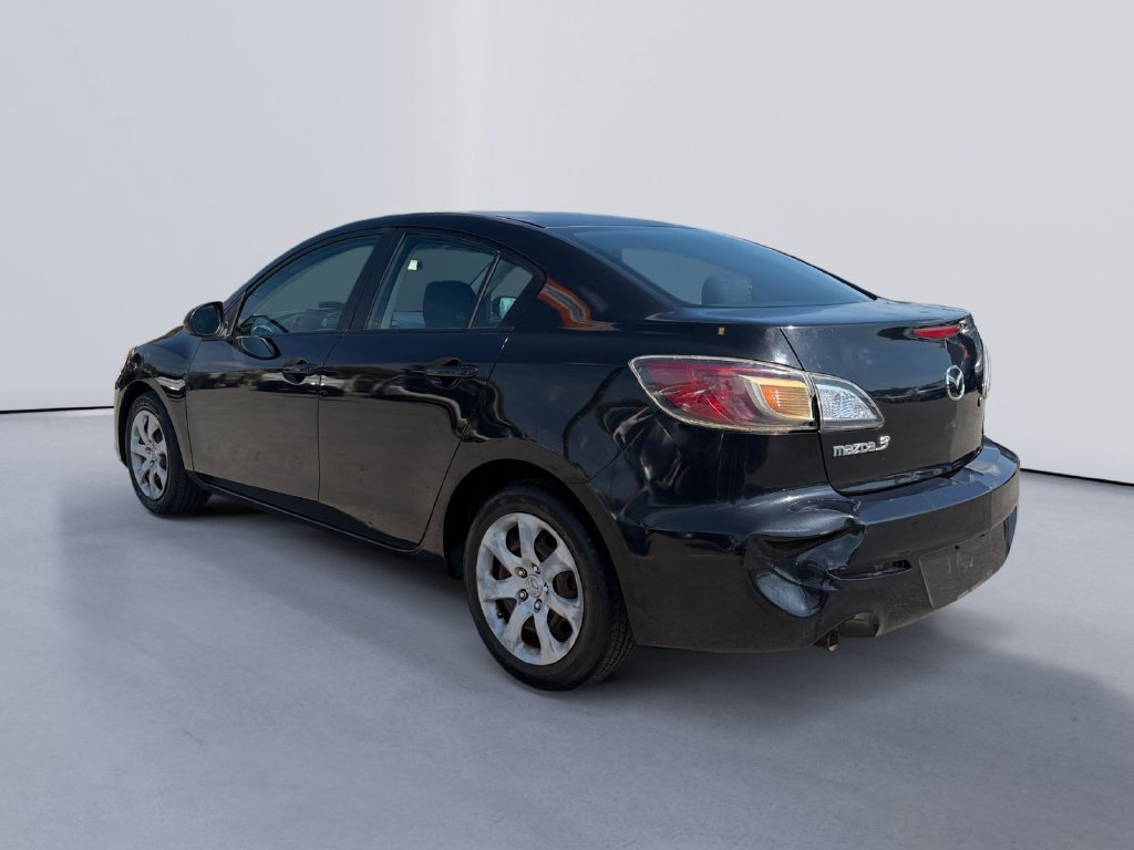 Used 2013 MAZDA MAZDA3 i SV FWD image 5