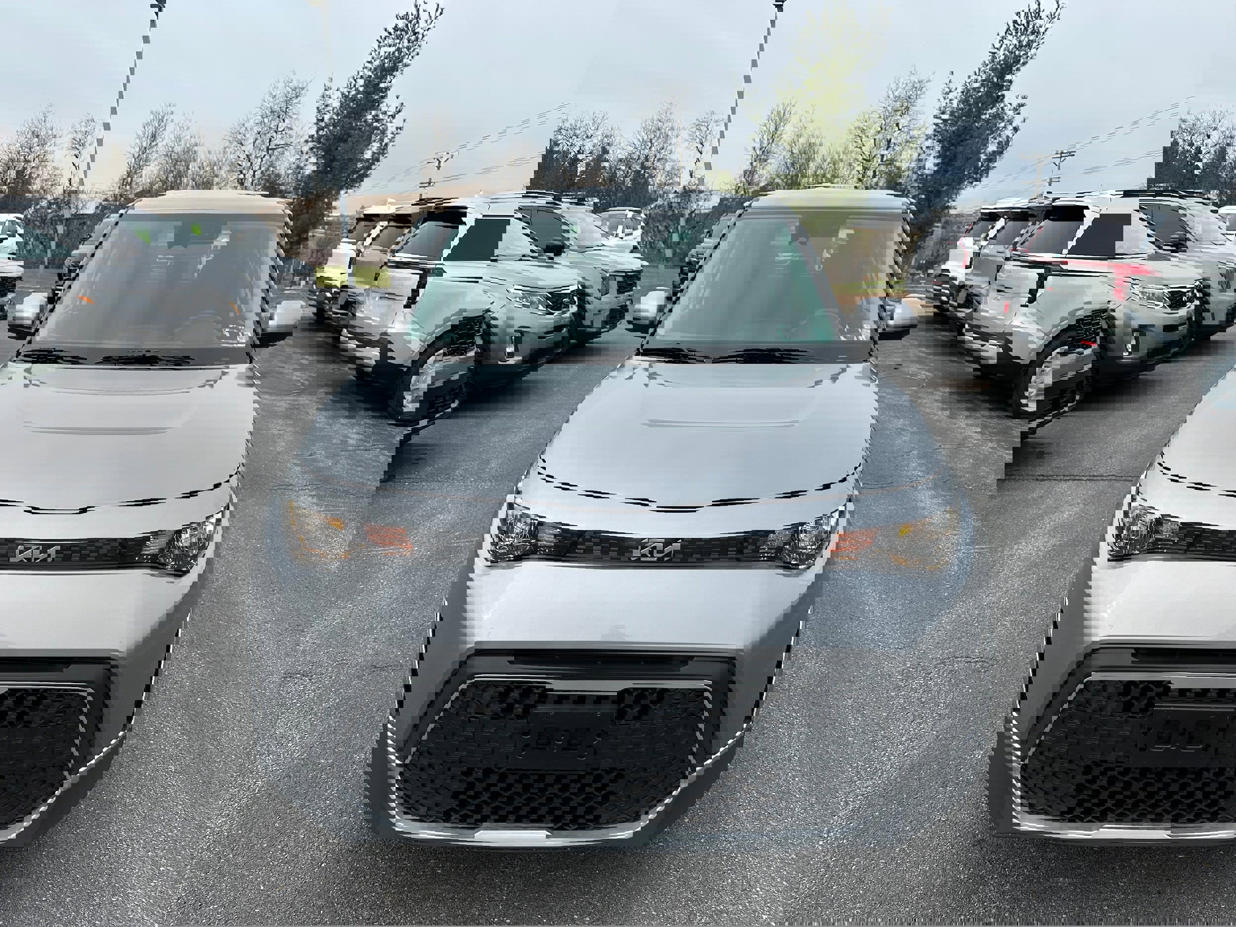 Used 2023 Kia Soul LX w/ LX Technology Package image 2