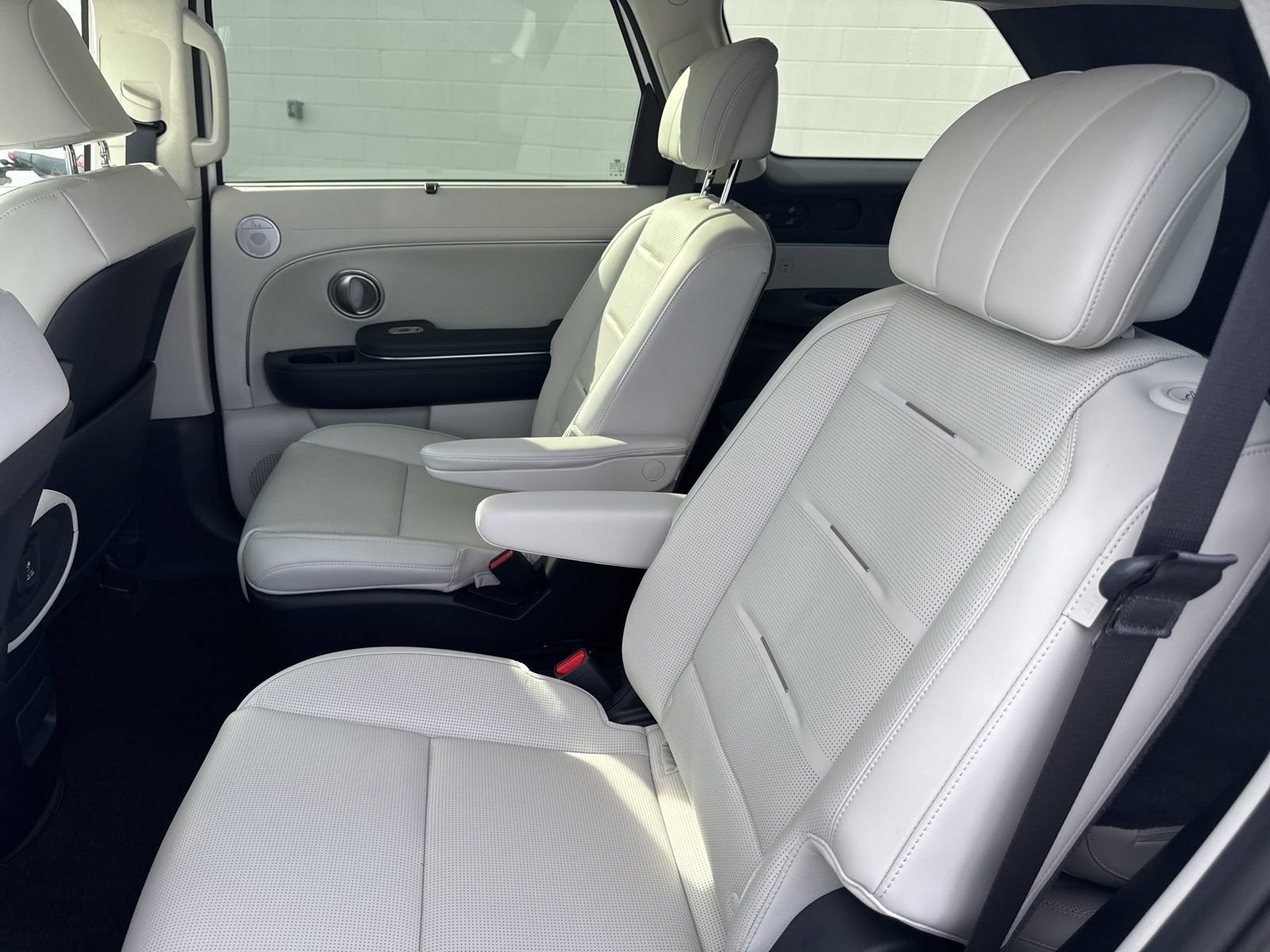 Used 2026 Hyundai Palisade Calligraphy image 17