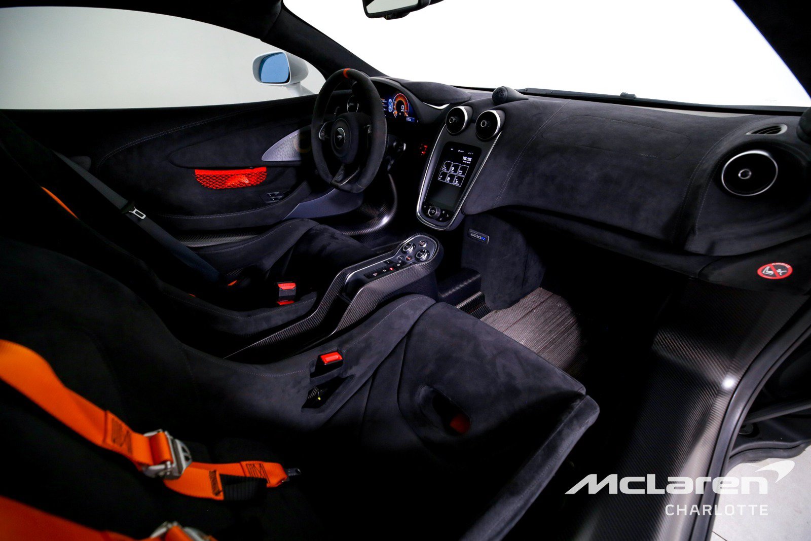 Used 2020 McLaren 620R RWD image 20