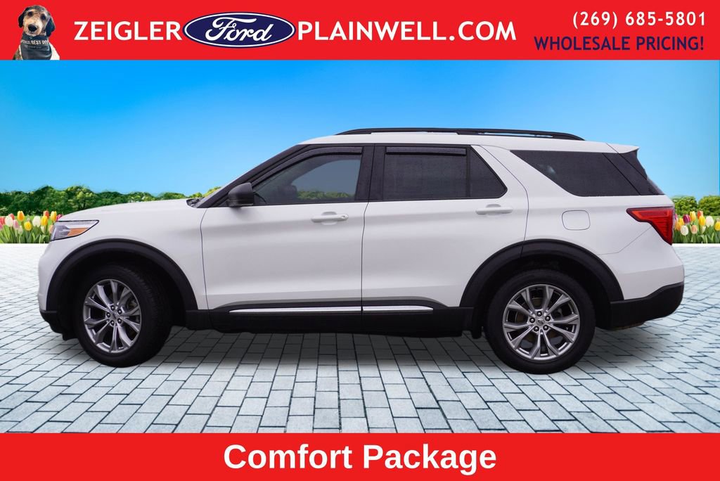 Used 2020 Ford Explorer XLT w/ Equipment Group 202A image 3