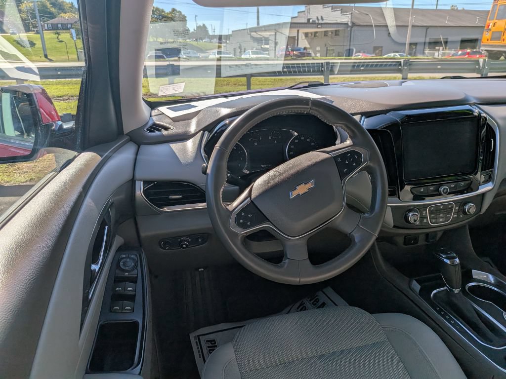 Used 2019 Chevrolet Traverse LT FWD image 15