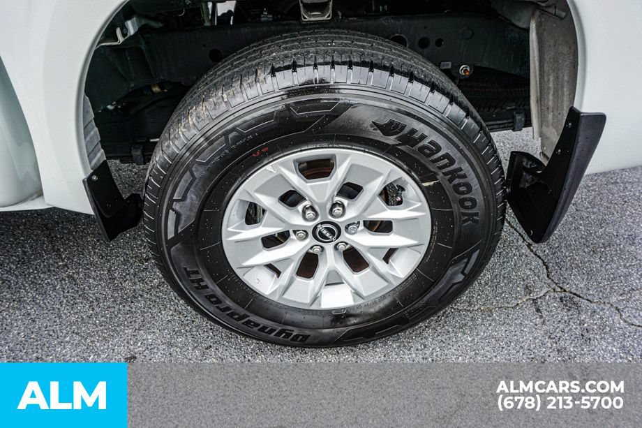 Used 2024 Nissan Frontier SV w/ Tow Package AWD/4WD image 16