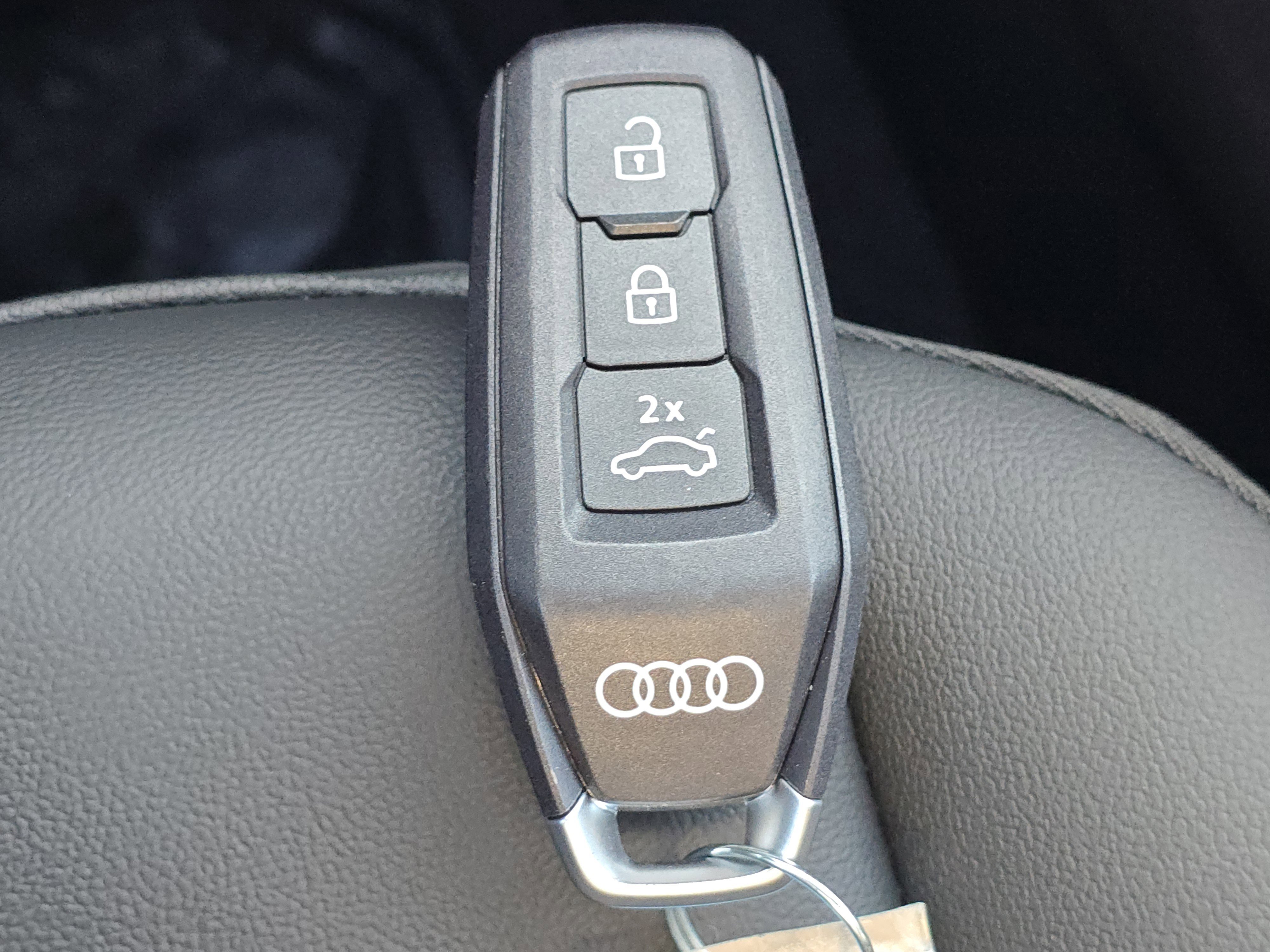 New 2025 Audi Q5 Premium image 28