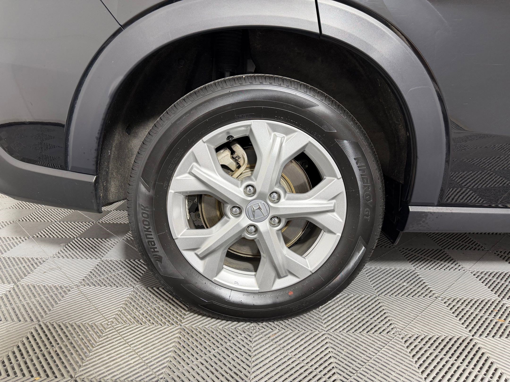 Certified 2025 Honda HR-V LX image 18