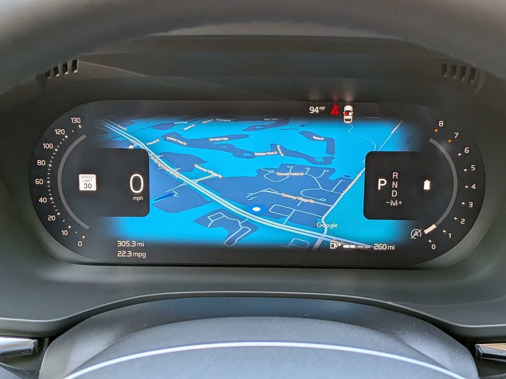 Certified 2025 Volvo XC60 B5 Plus AWD/4WD image 29