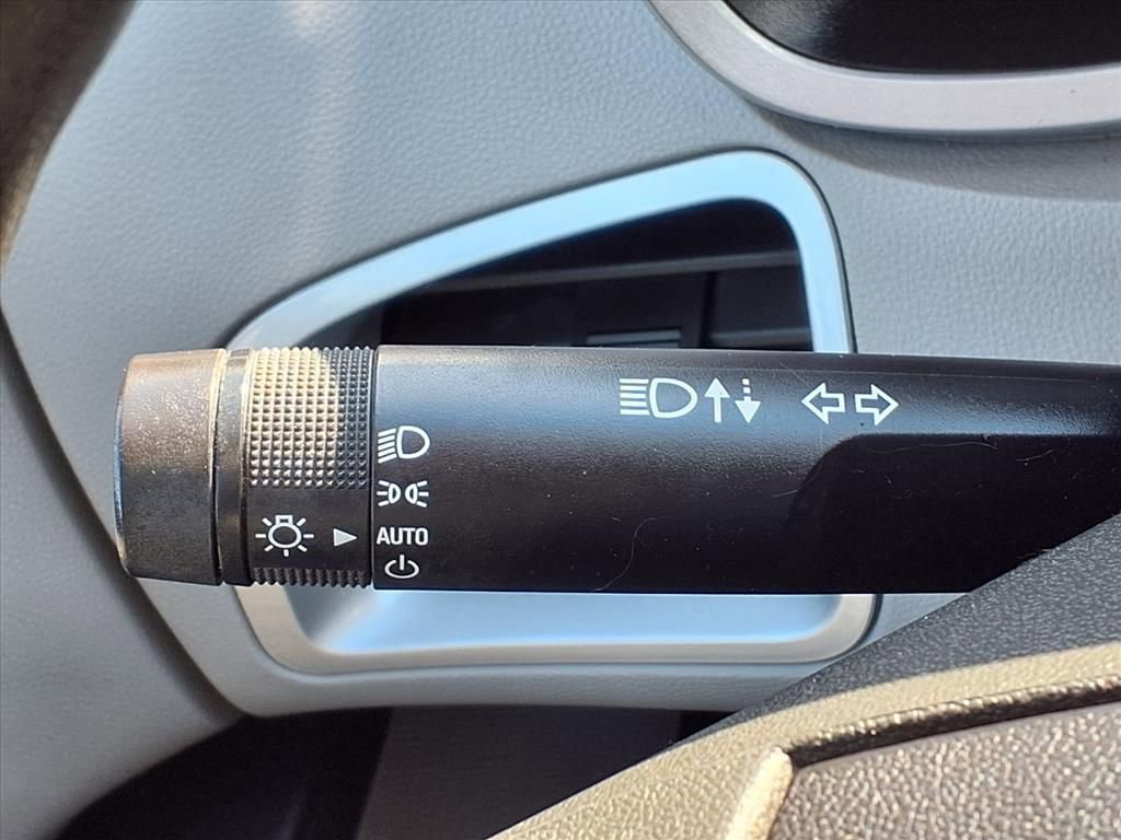 Used 2015 Chevrolet Equinox LS image 20