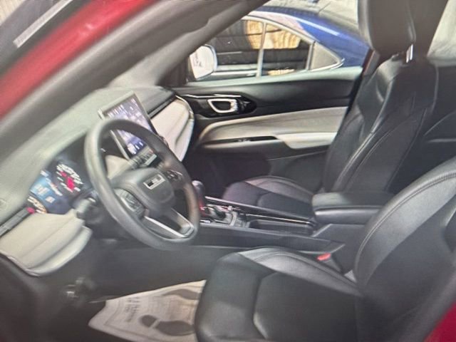 Used 2023 Jeep Compass Limited image 5