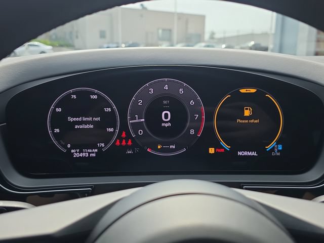 Used 2024 Porsche Cayenne AWD/4WD image 19