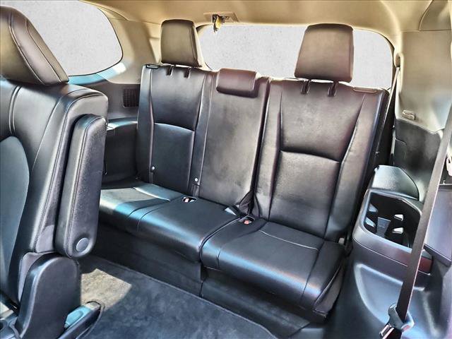 Used 2025 Toyota Grand Highlander AWD image 21