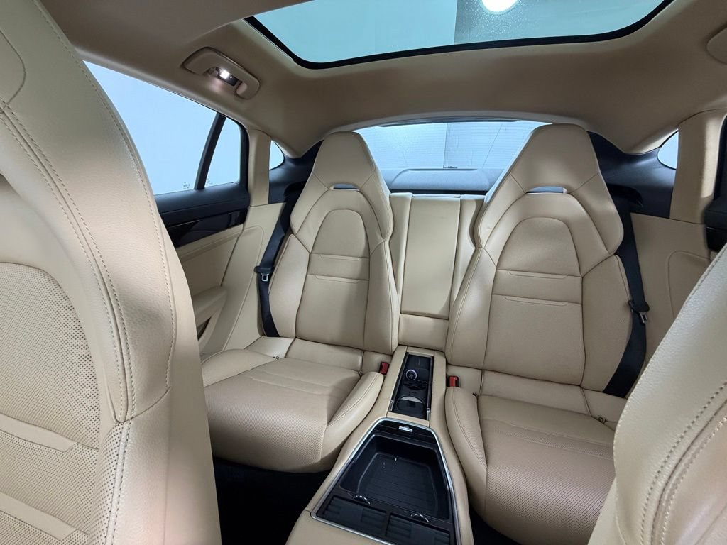 Used 2018 Porsche Panamera 4 AWD/4WD image 19
