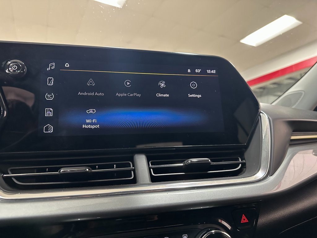 Used 2024 Chevrolet Trax LT image 21