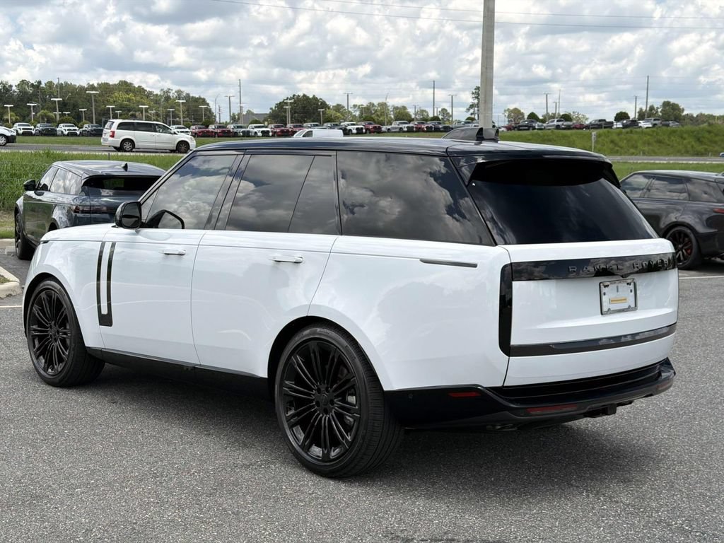 New 2026 Land Rover Range Rover SE AWD/4WD image 3