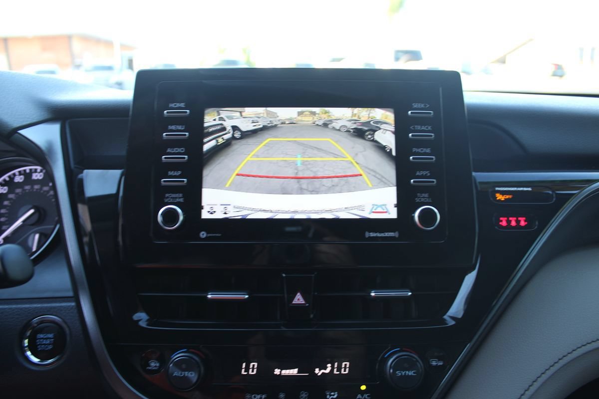 Used 2022 Toyota Camry SE w/ Convenience Package FWD image 27