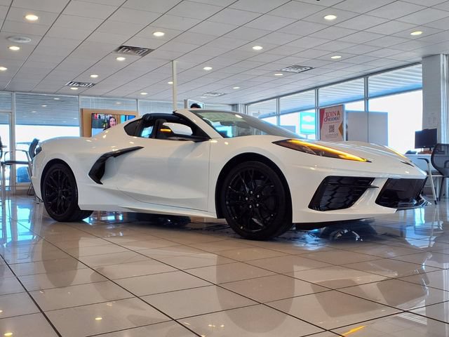 New 2027 Chevrolet Corvette Stingray Coupe w/ 1LT RWD image 3