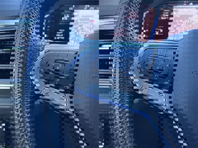 Used 2023 Volkswagen Atlas Cross Sport SEL R-Line image 26