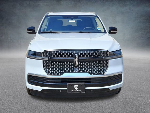 New 2025 Lincoln Navigator Reserve image 2