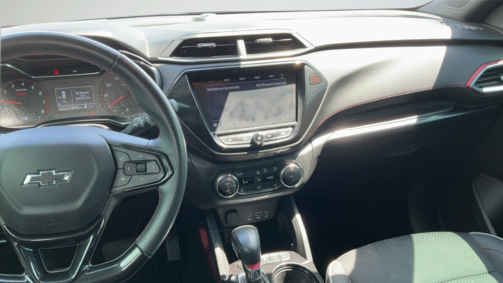 Used 2023 Chevrolet TrailBlazer RS w/ Convenience Package FWD image 8