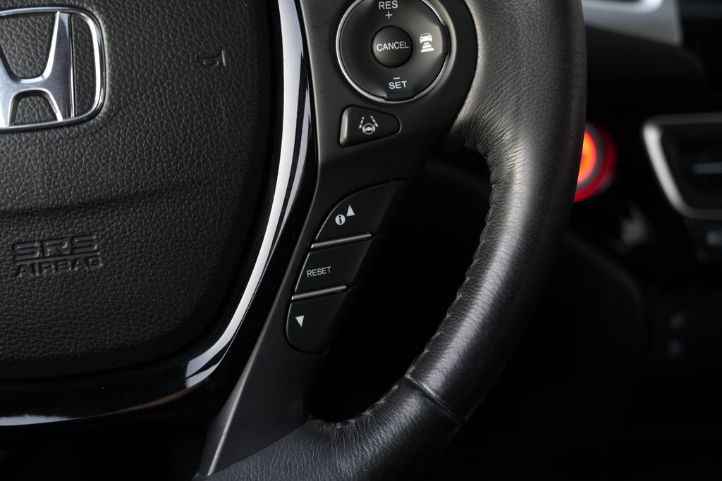 Used 2018 Honda Pilot Elite image 49