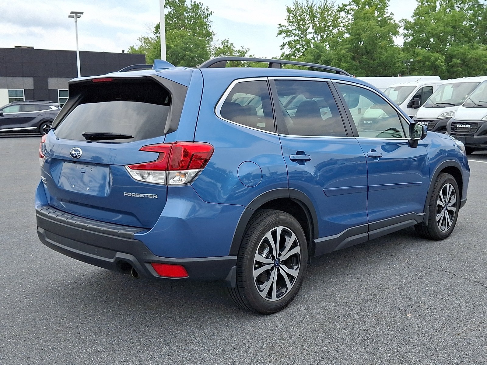 Used 2020 Subaru Forester Limited AWD/4WD video 5