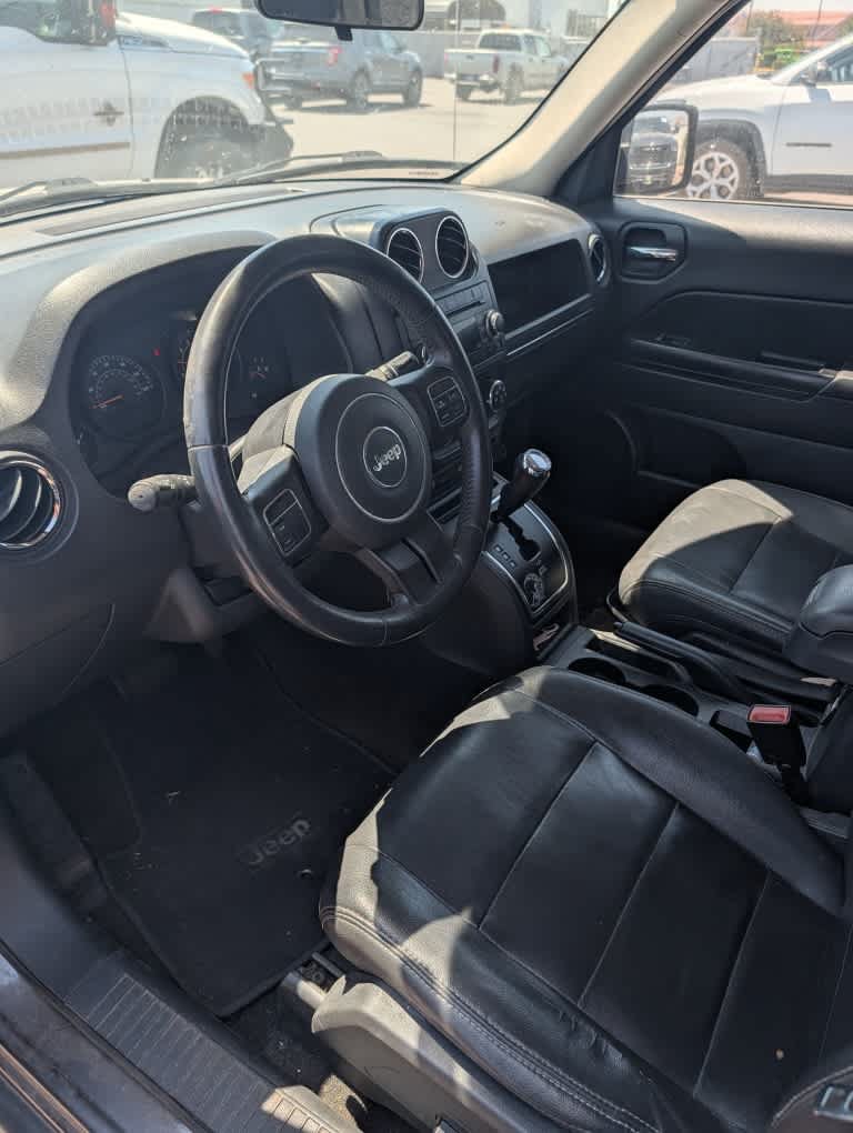 Used 2015 Jeep Patriot High Altitude AWD/4WD image 22