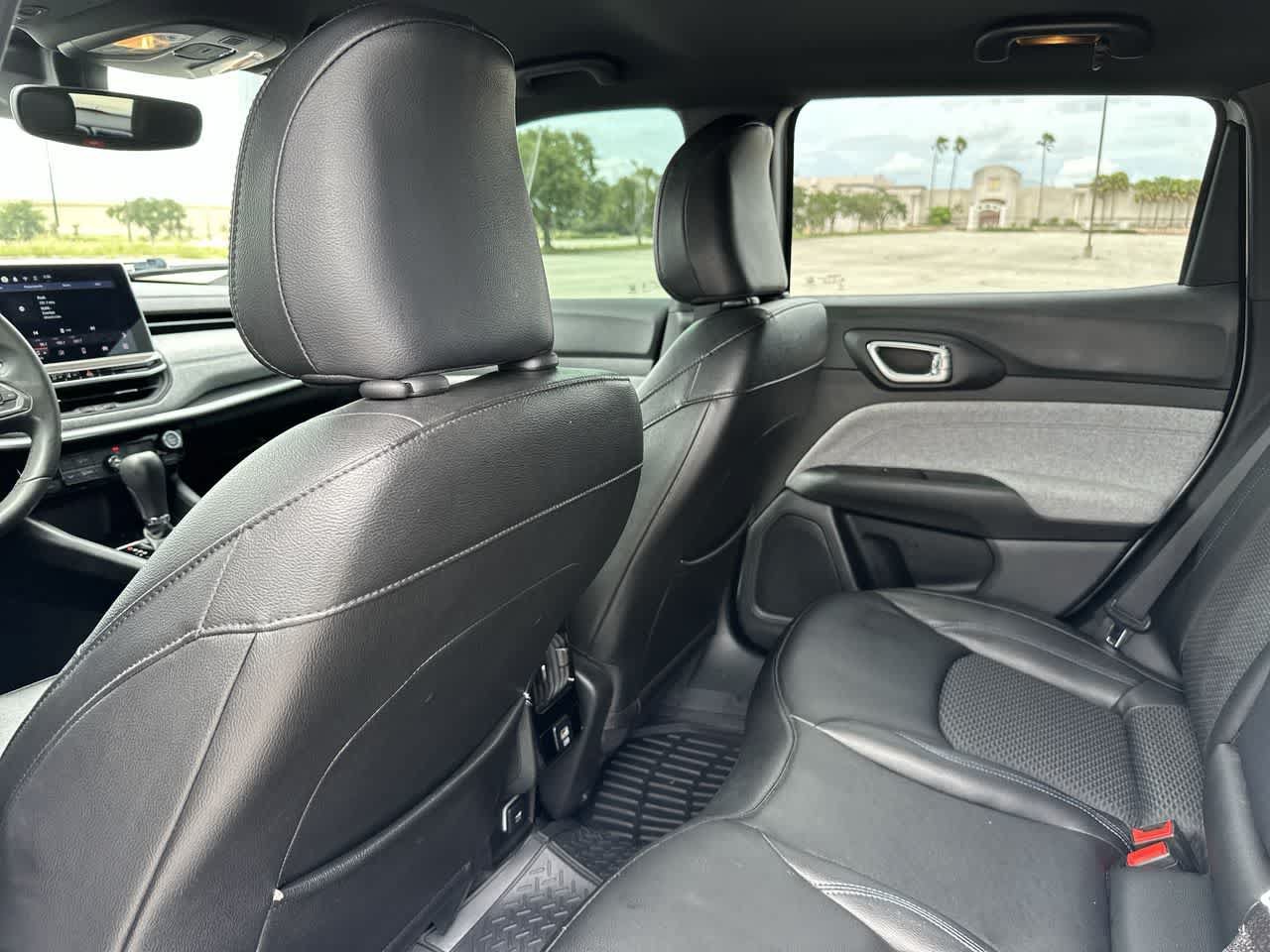 Certified 2024 Jeep Compass Latitude AWD/4WD image 26