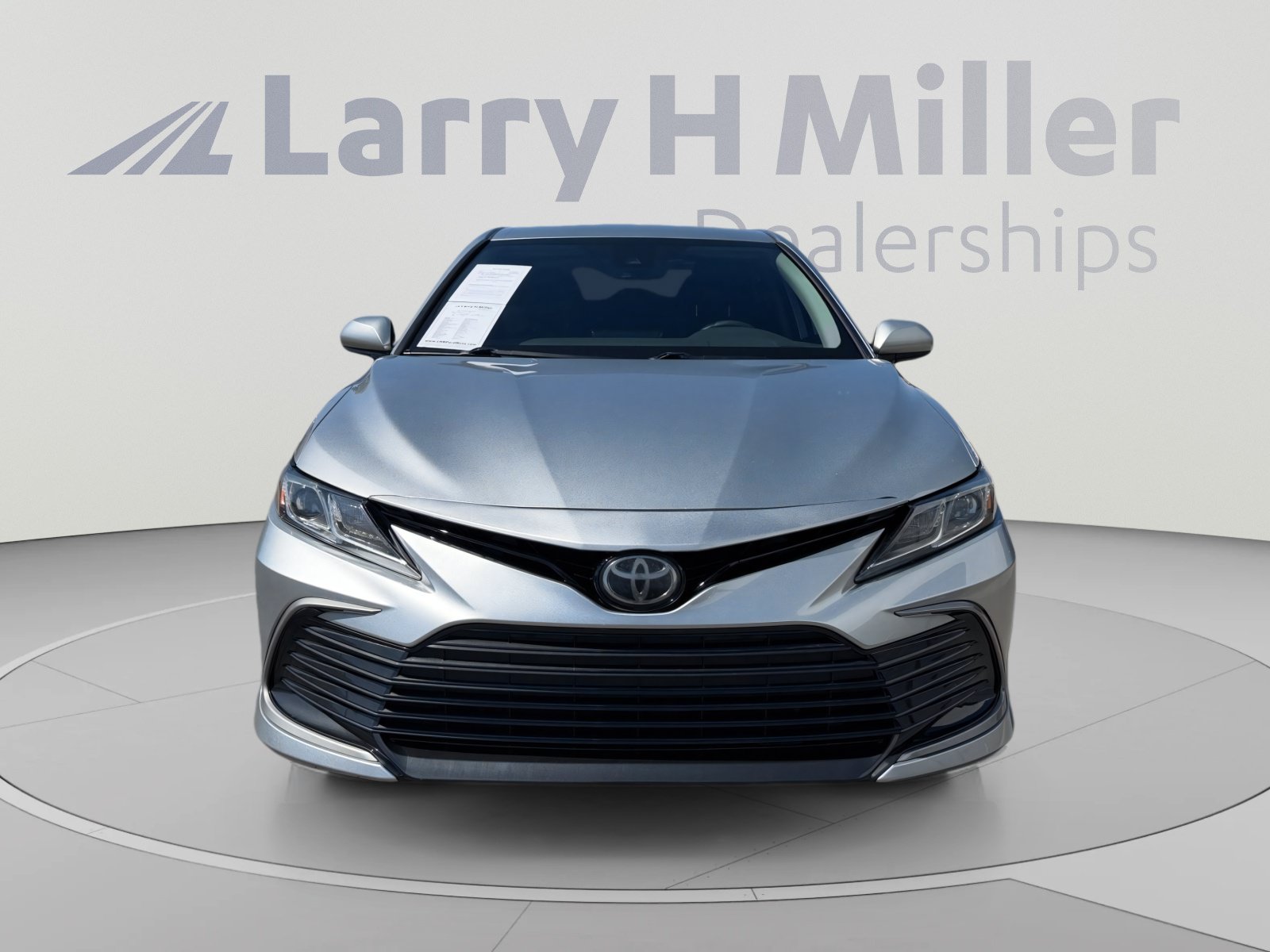 Used 2023 Toyota Camry LE FWD image 8