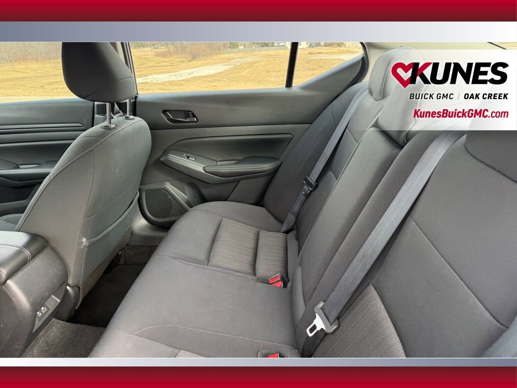 Used 2025 Nissan Altima 2.5 SV image 6