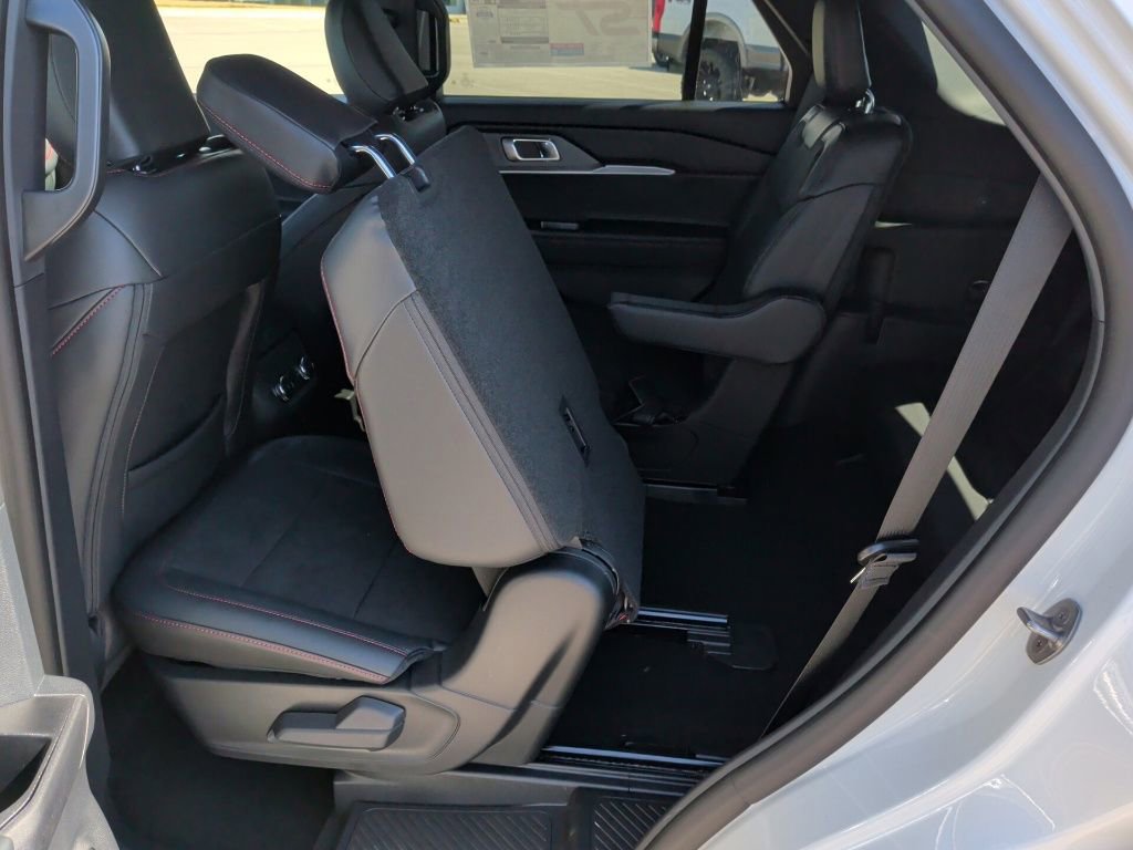New 2026 Ford Explorer ST image 37