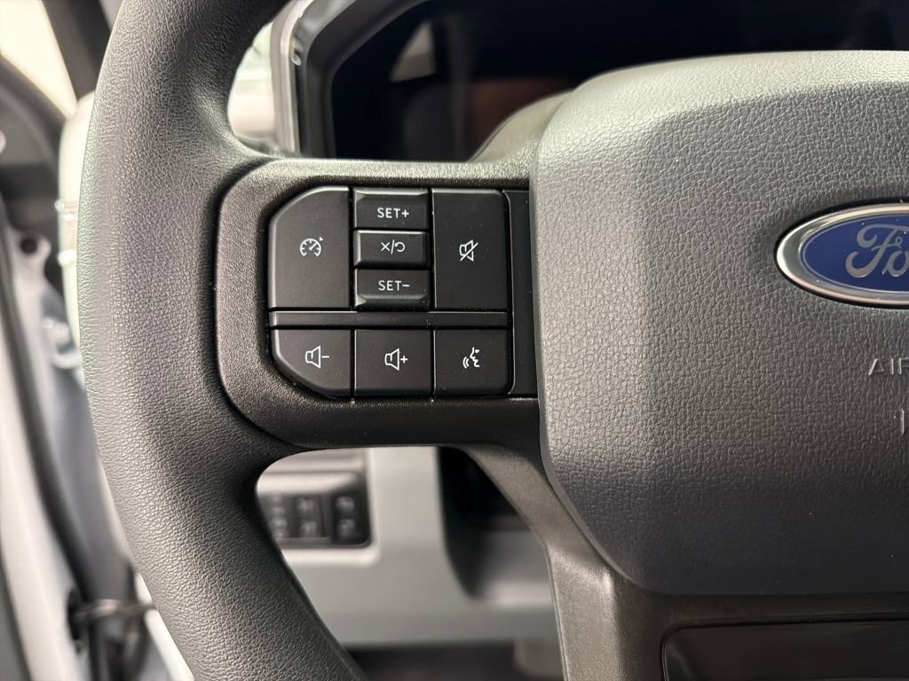 New 2026 Ford F450 XLT w/ XLT Premium Package image 19