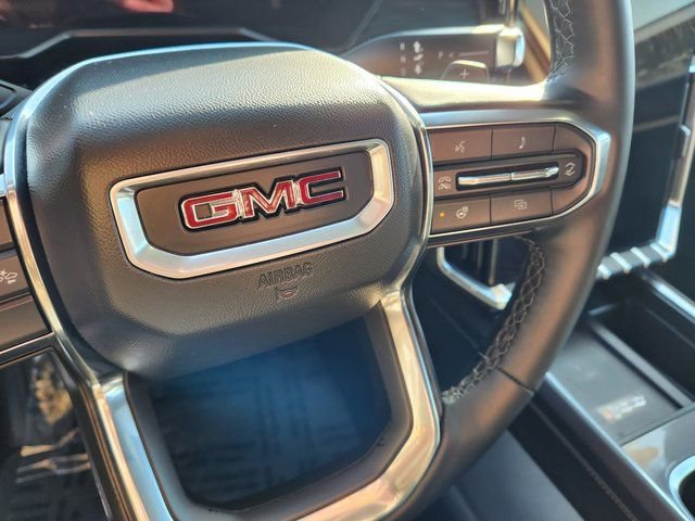 Used 2025 GMC Acadia Elevation image 21