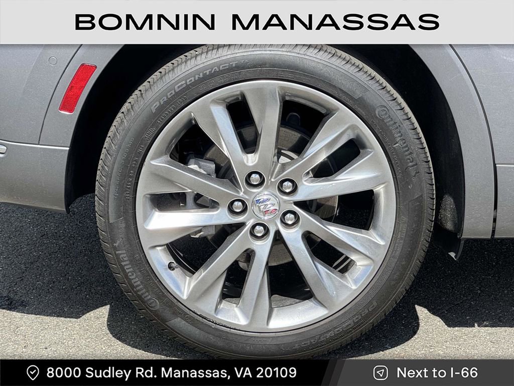 Used 2022 Buick Envision Avenir w/ Technology Package II AWD/4WD image 7