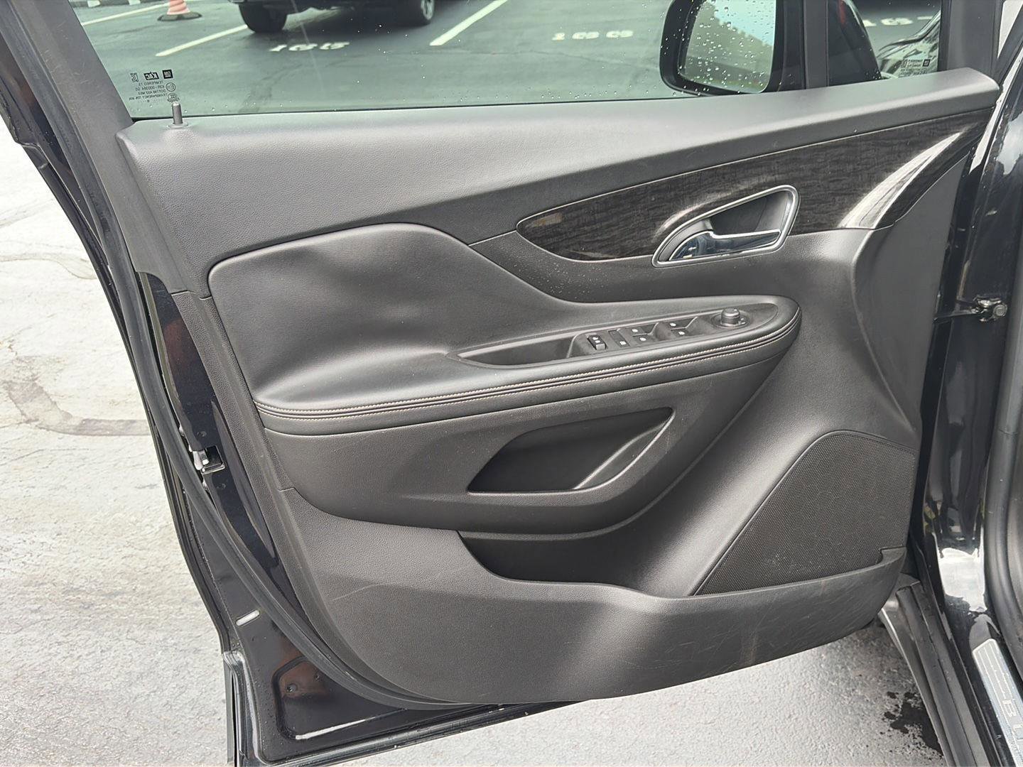 Used 2016 Buick Encore FWD image 9