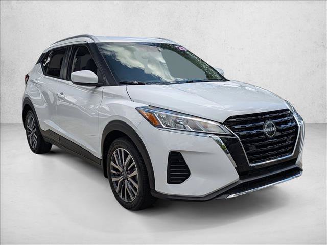 Certified 2023 Nissan Kicks SV FWD image 3