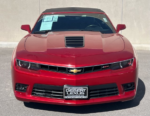 Used 2015 Chevrolet Camaro SS w/ RS Package RWD image 3