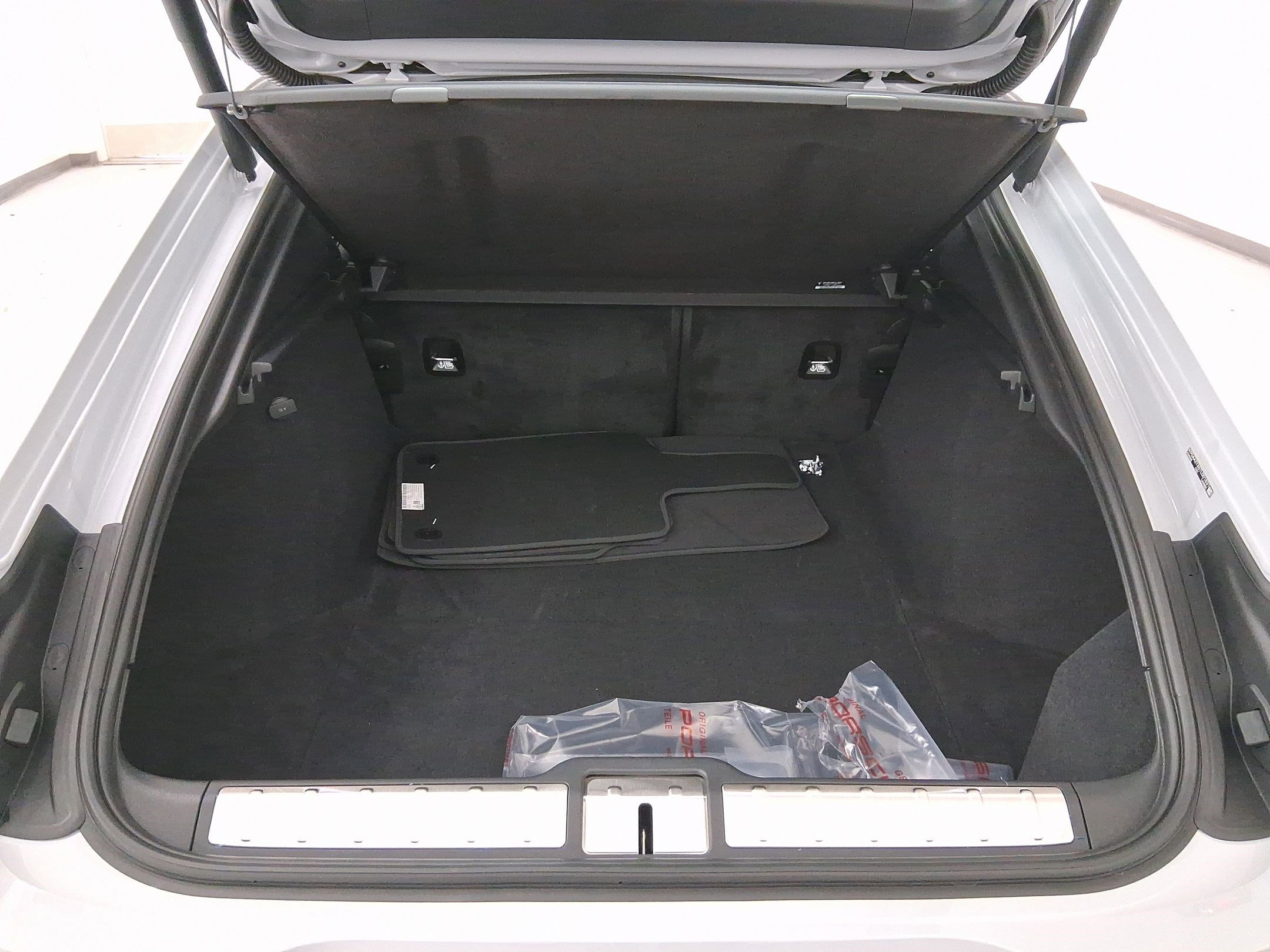 New 2026 Porsche Panamera 4 image 33